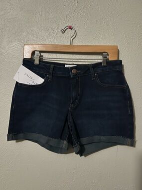 NWT Daily Ritual Dark Blue Denim Cuffed Women’s Shorts size 28